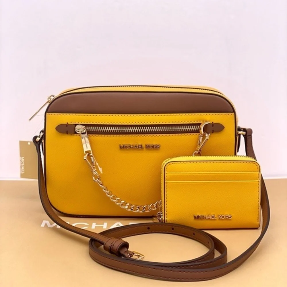 Michael Kors Jet Set Travel East West Zip Chain Crossbody and Small Wallet Set